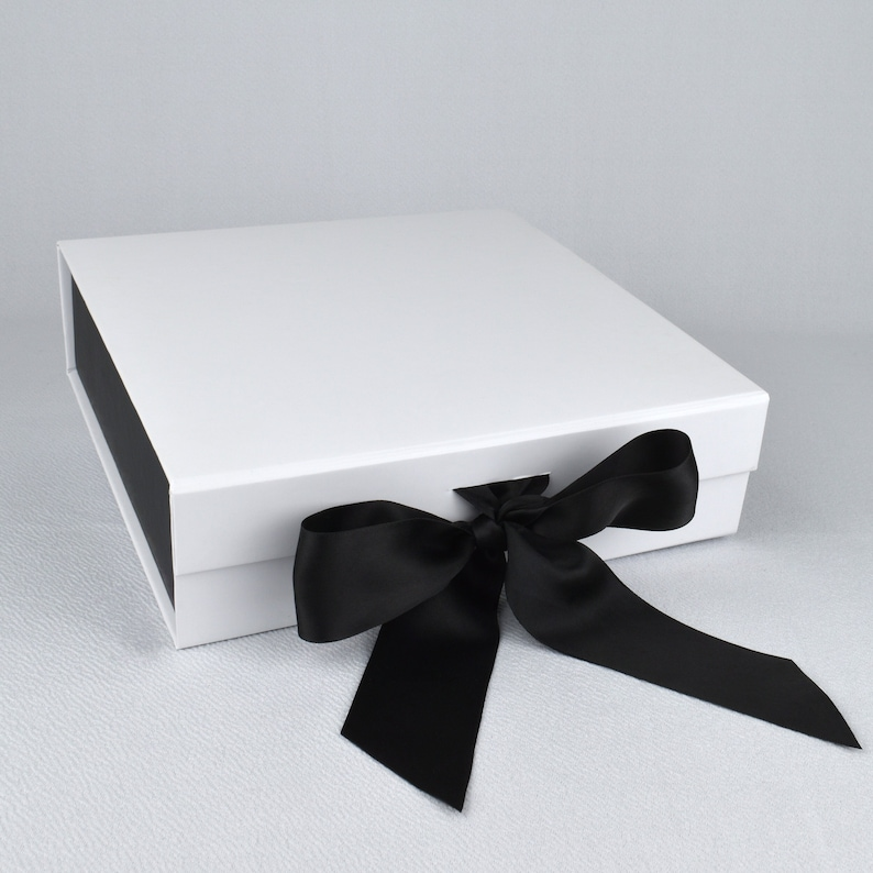 Magnetic Closure Gift Box with Satin Ribbon, Square, 3 Colors image 1