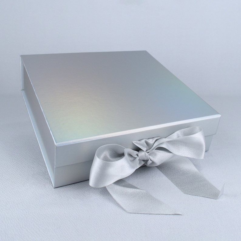 Magnetic Closure Gift Box with Satin Ribbon, Square, 3 Colors image 2